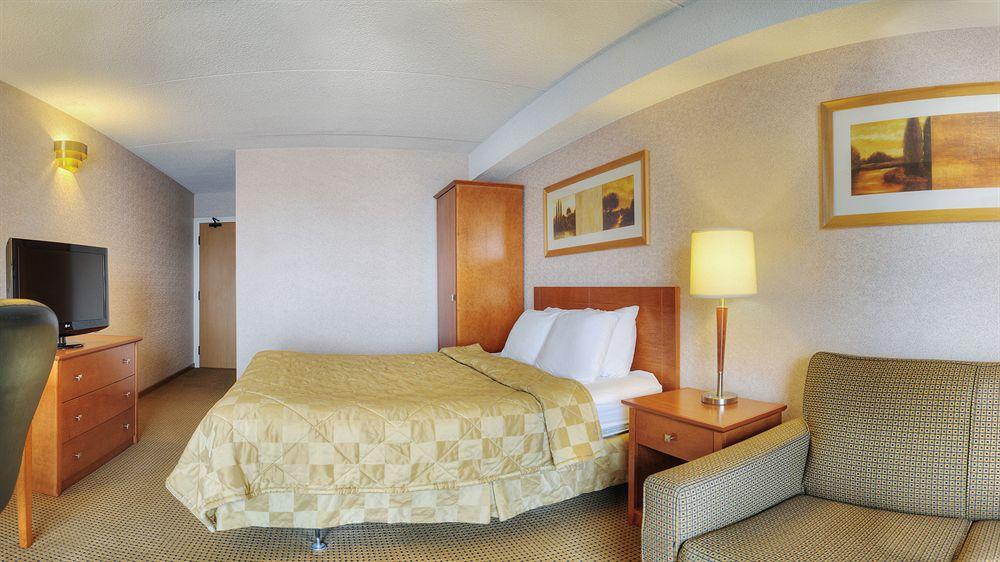 Comfort Inn Brantford Exteriör bild