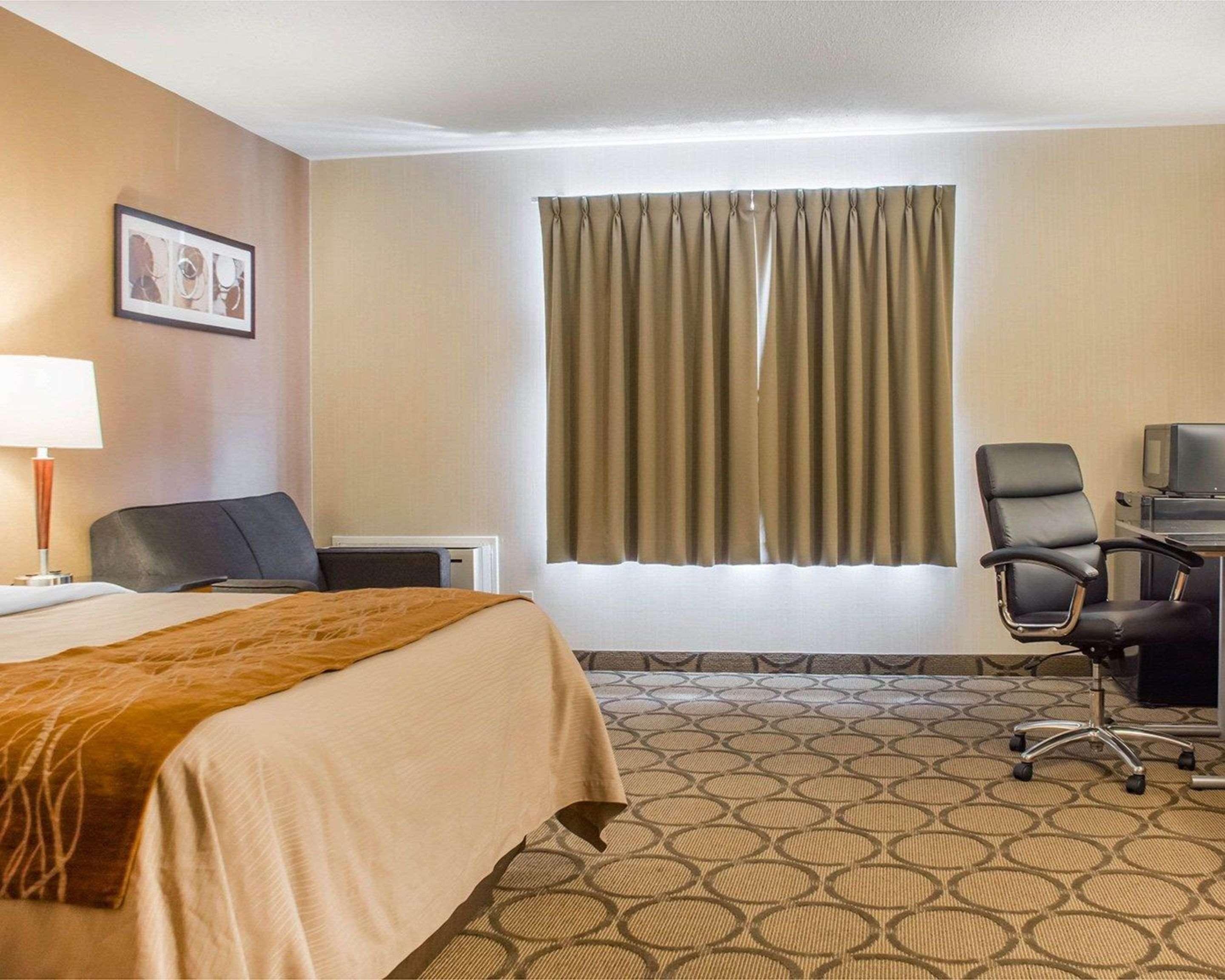 Comfort Inn Brantford Exteriör bild