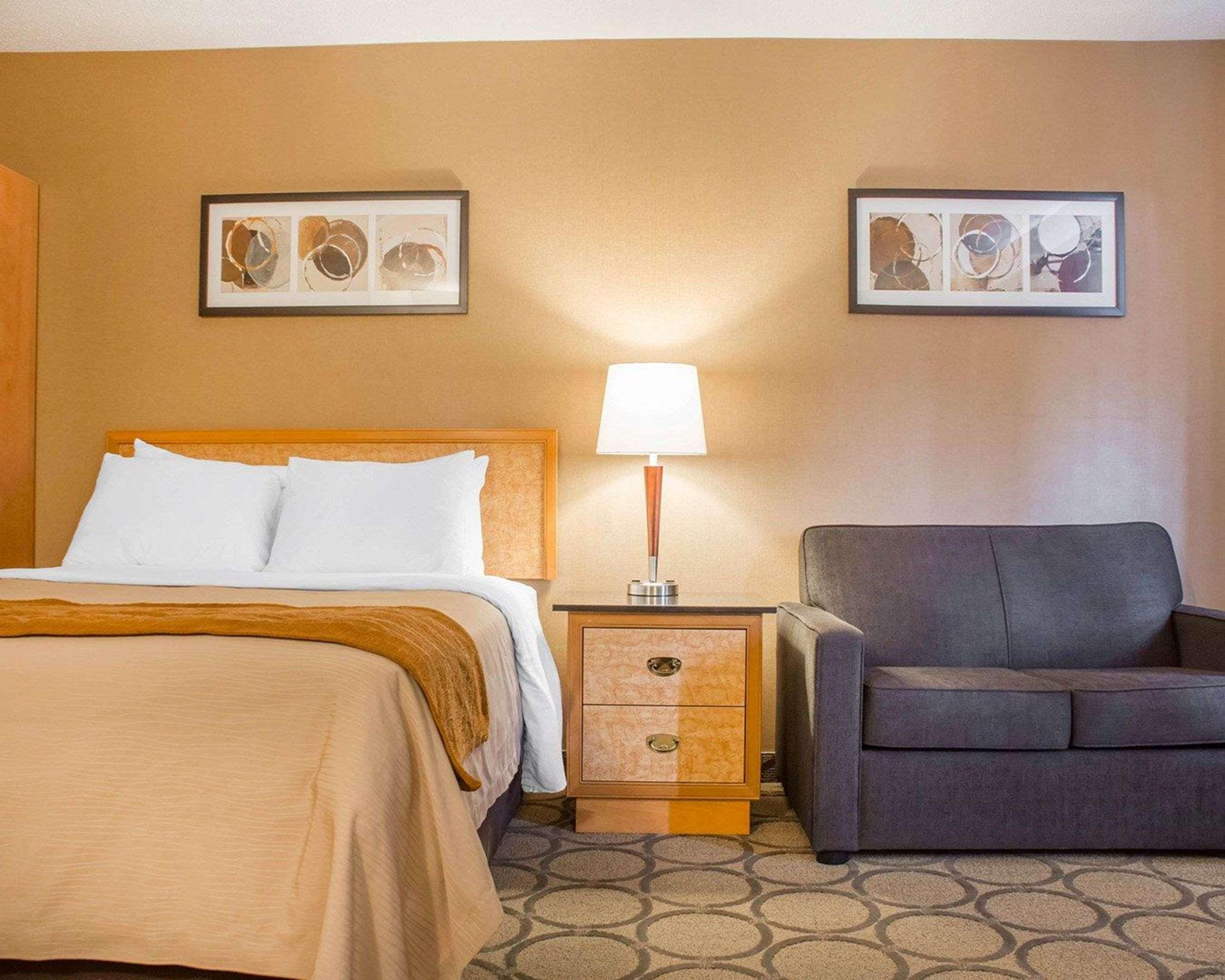 Comfort Inn Brantford Exteriör bild