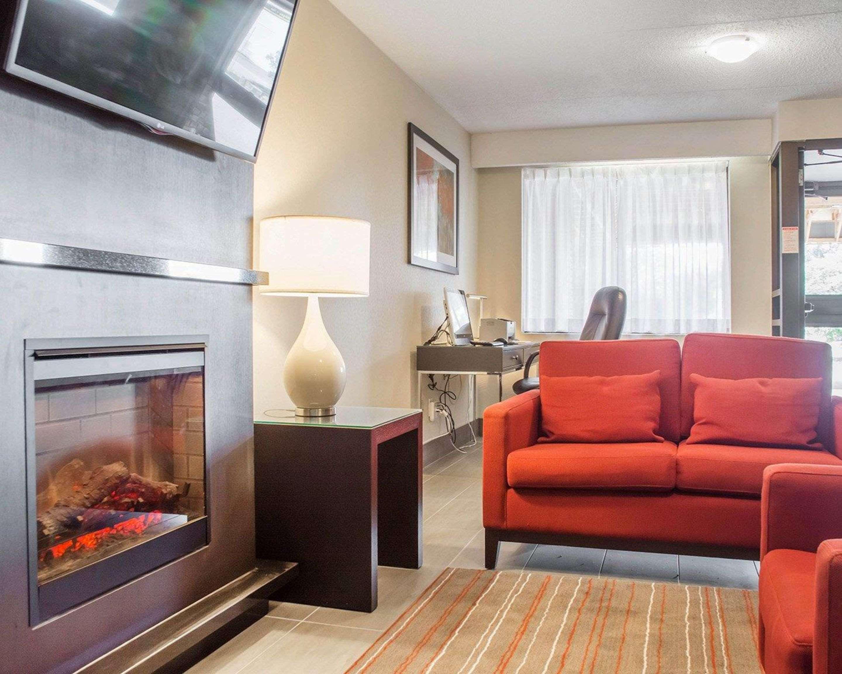 Comfort Inn Brantford Exteriör bild