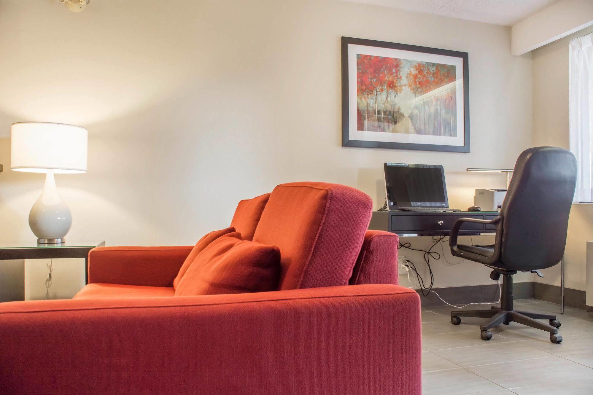 Comfort Inn Brantford Exteriör bild
