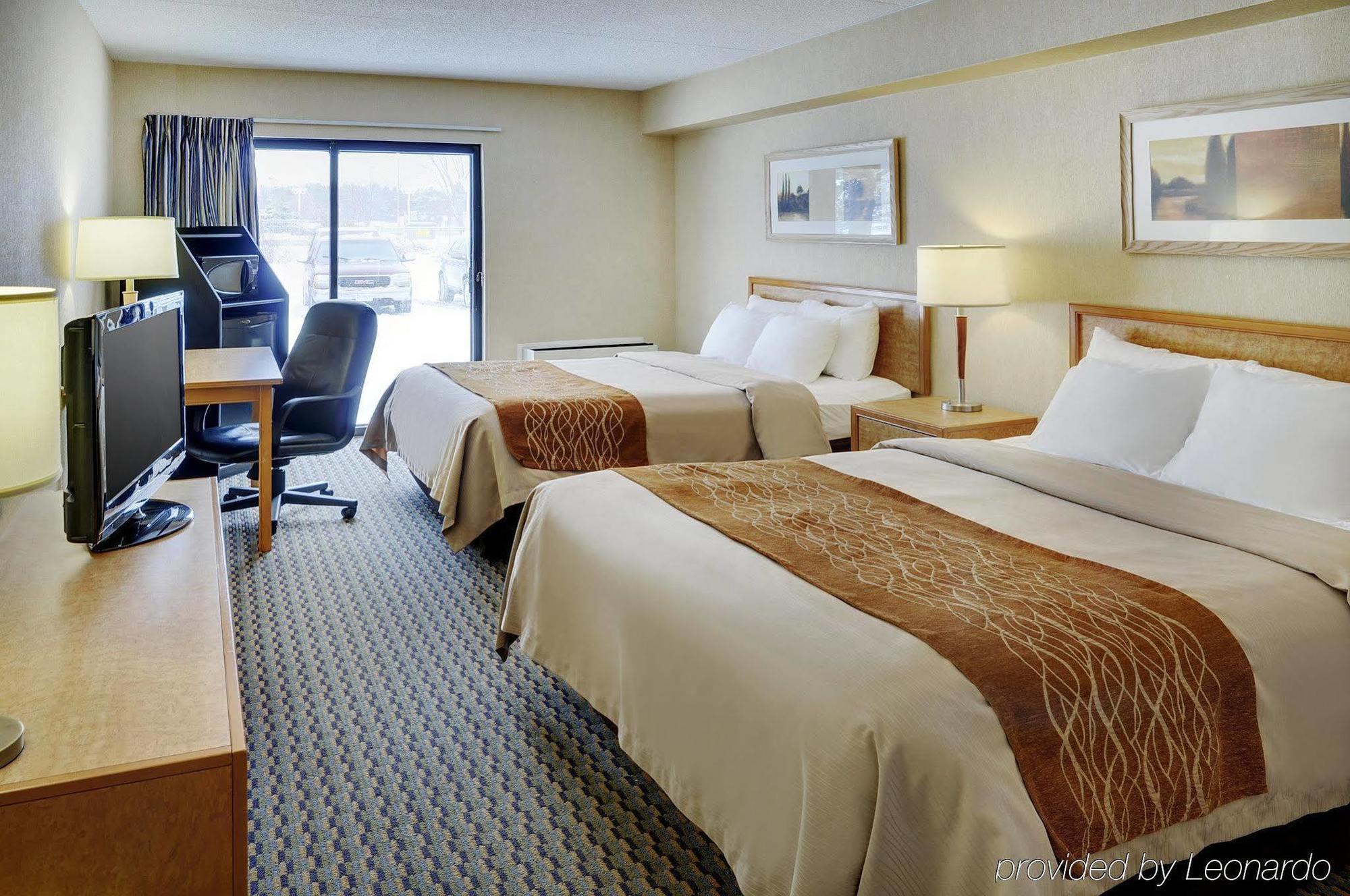 Comfort Inn Brantford Exteriör bild